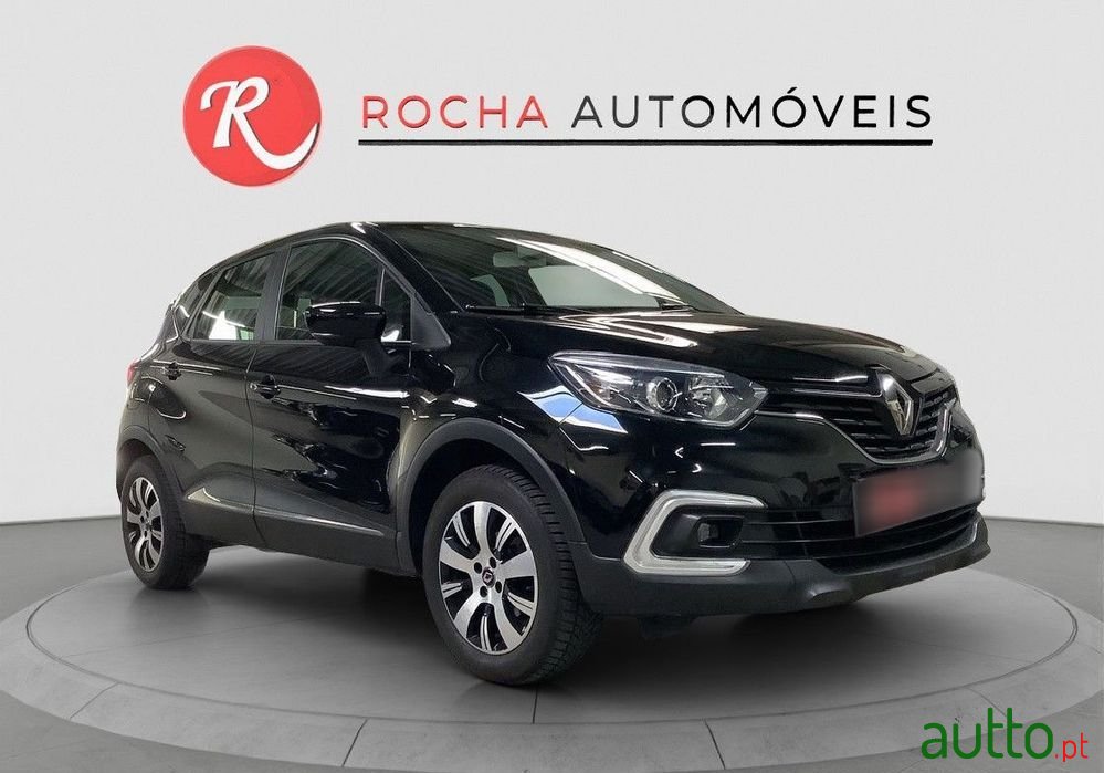 2019' Renault Captur photo #3
