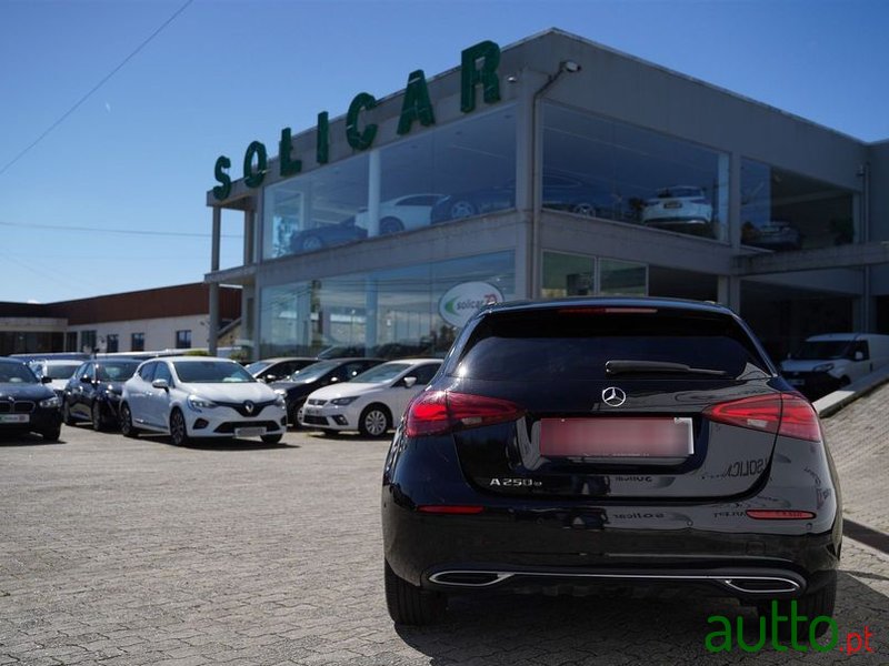 2024' Mercedes-Benz Classe A E photo #5