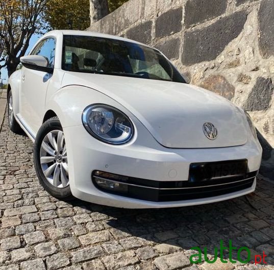 2012' Volkswagen New Beetle photo #1