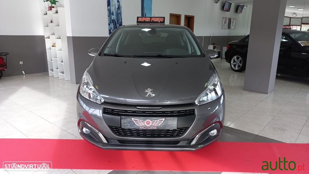 2017' Peugeot 208 photo #1