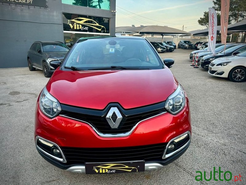 2015' Renault Captur photo #2