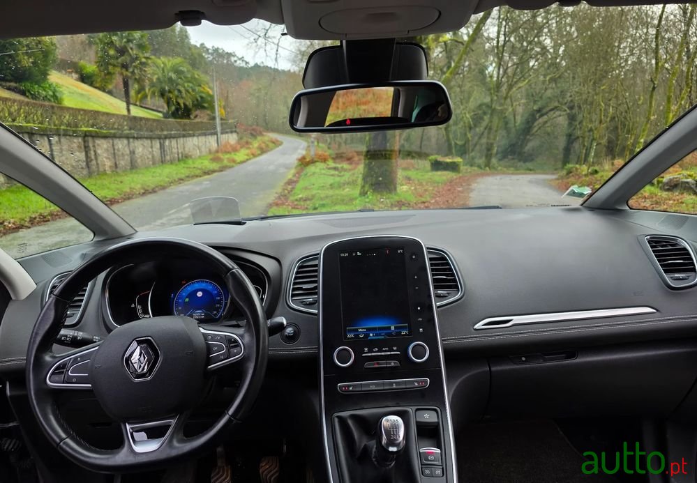 2018' Renault Scenic photo #6