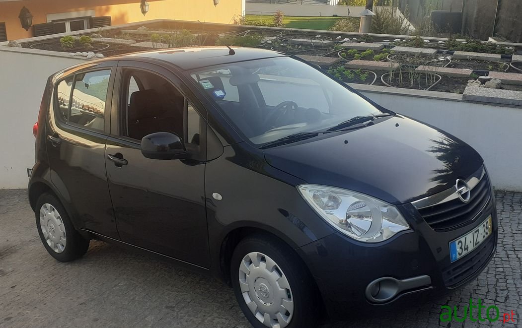 2010' Opel Agila photo #1
