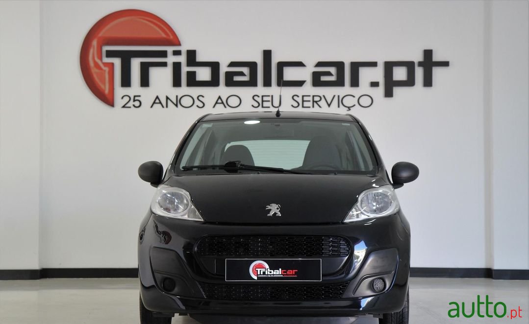 2012' Peugeot 107 photo #2