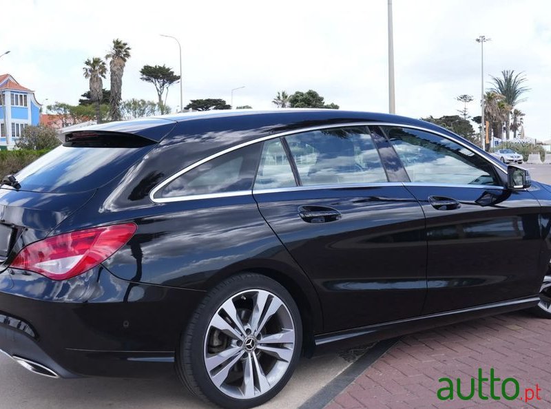 2017' Mercedes-Benz Classe Cla photo #3