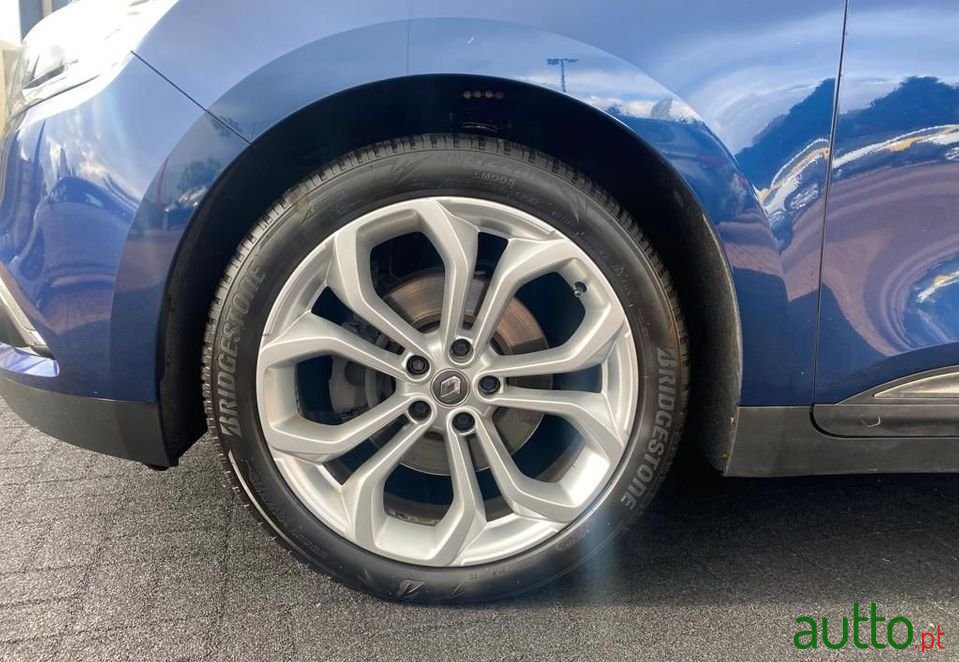 2019' Renault Grand Scenic photo #2