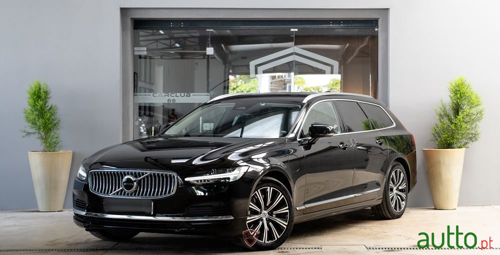 2022' Volvo V90 photo #1