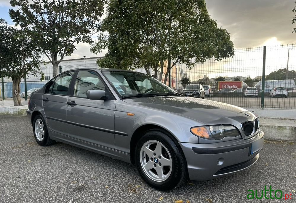 2004' BMW 318 D photo #1