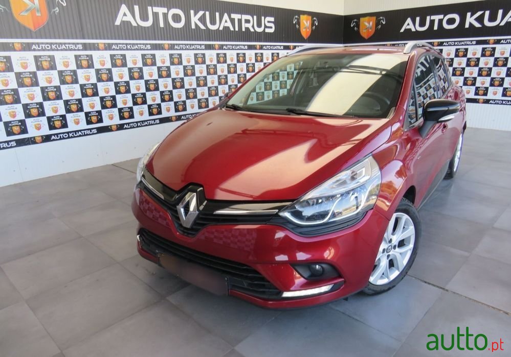 2018' Renault Clio Sport Tourer photo #2