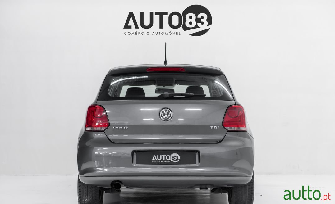 2013' Volkswagen Polo photo #2