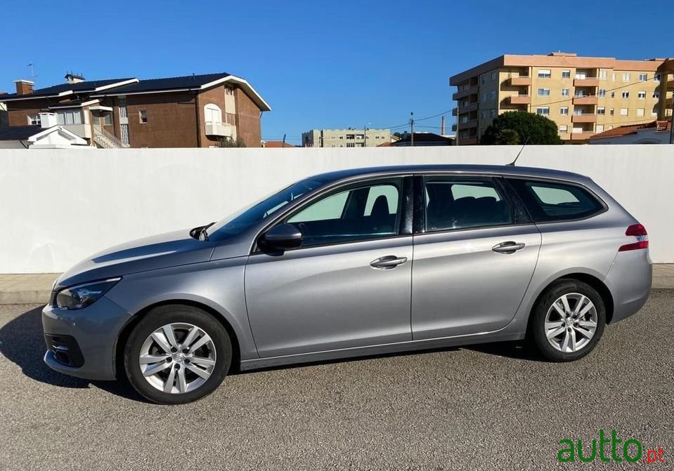 2017' Peugeot 308 Sw photo #3