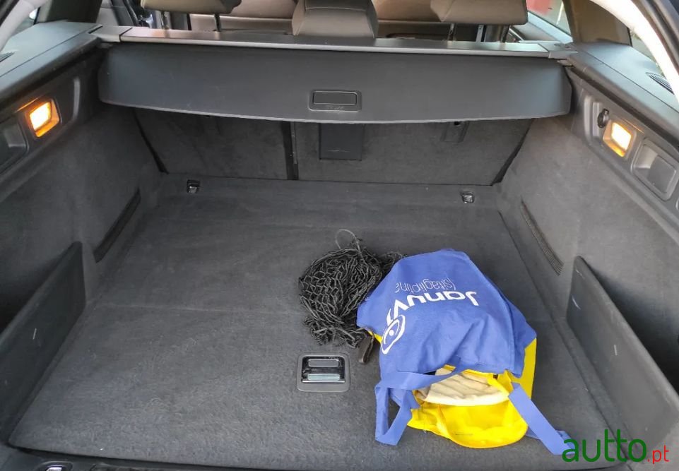 2011' Peugeot 508 Sw photo #4