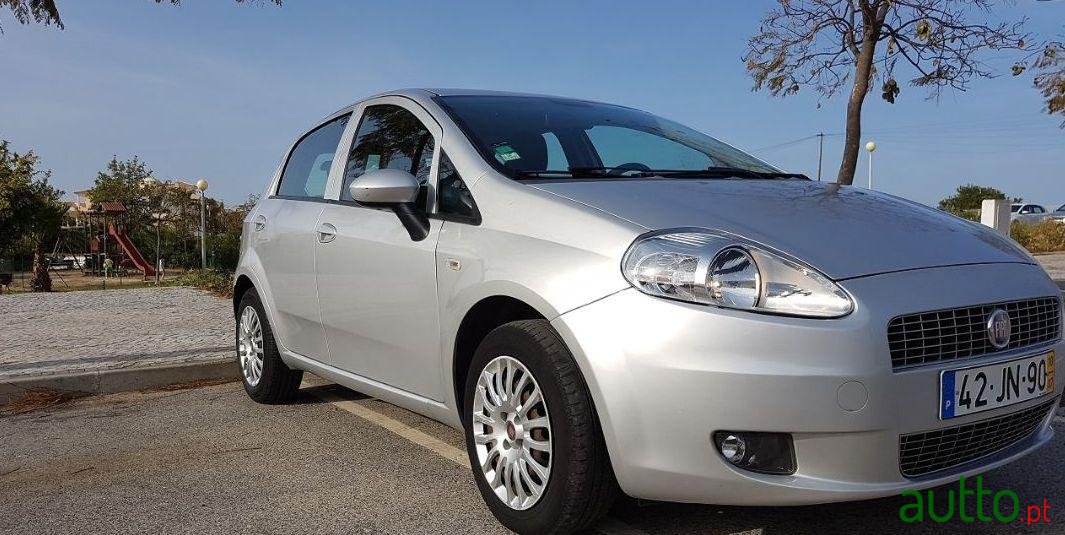 2010' Fiat Punto Eco photo #1