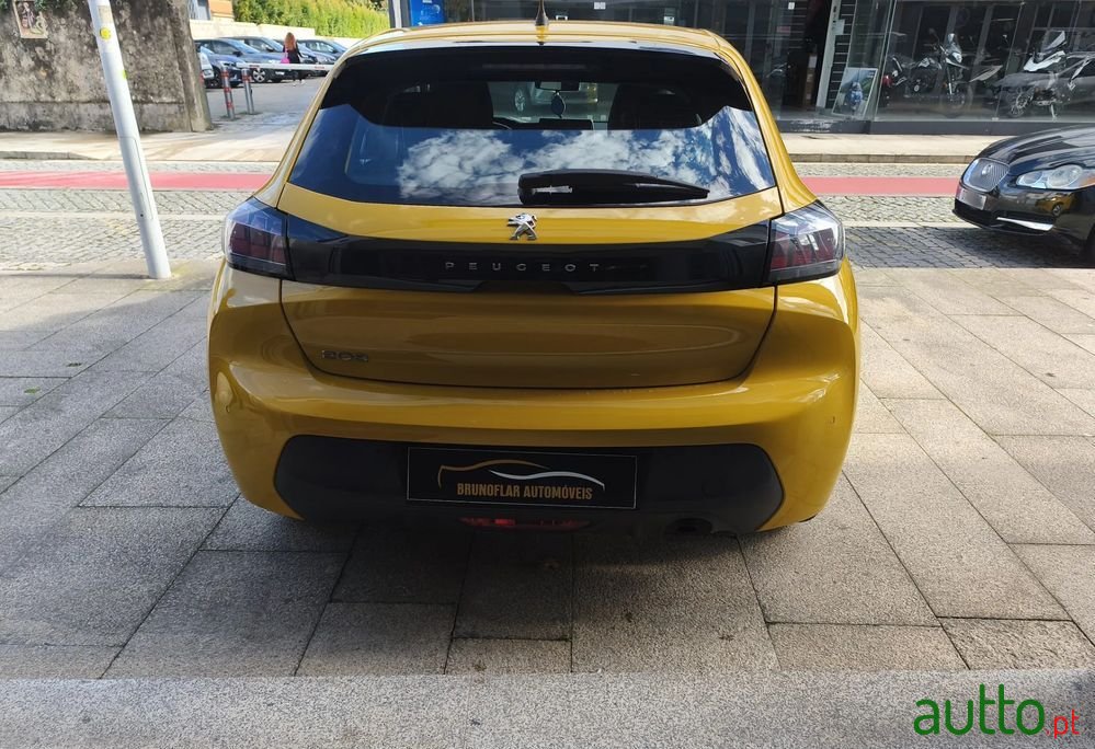 2020' Peugeot 208 photo #5