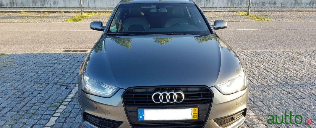 2013' Audi A4 Avant photo #2