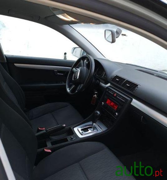 2006' Audi A4 Avant photo #1