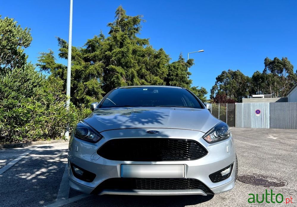 2018' Ford Focus photo #2