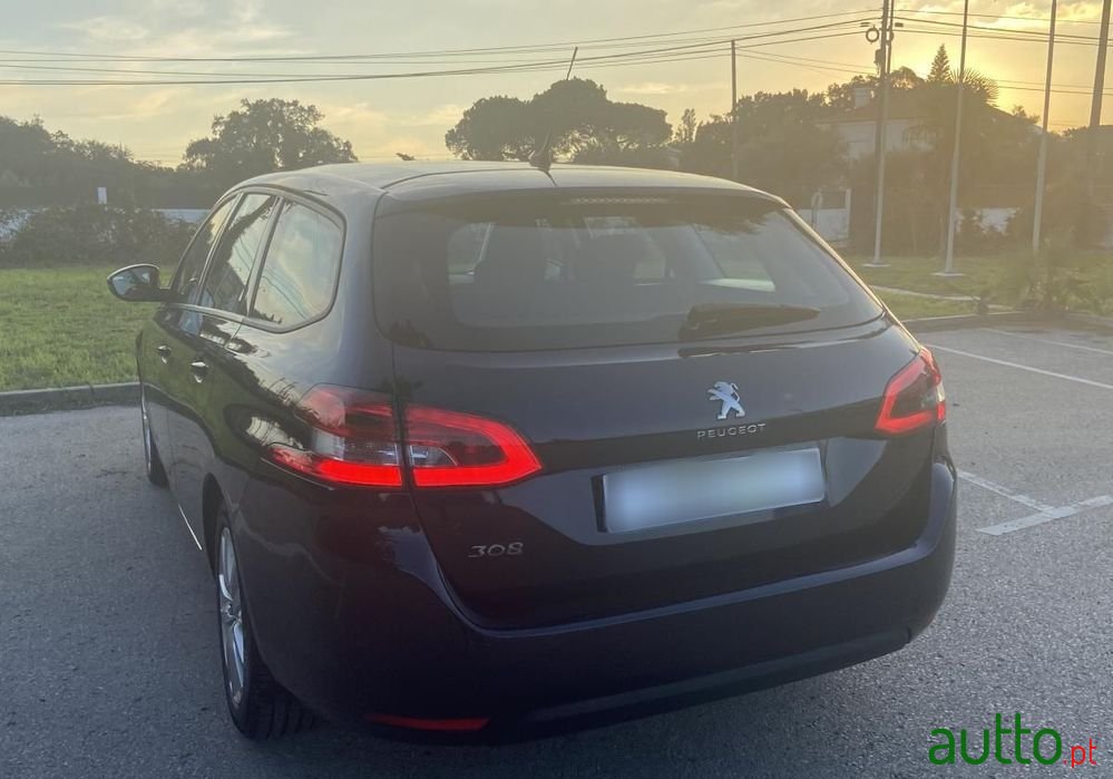 2020' Peugeot 308 Sw photo #5