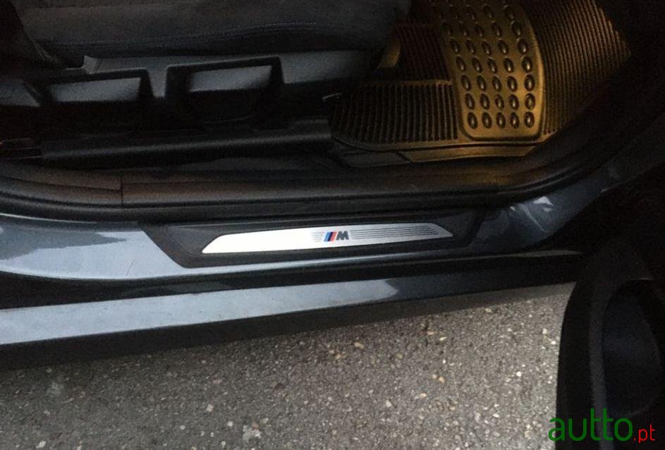 2013' BMW 320 M photo #1