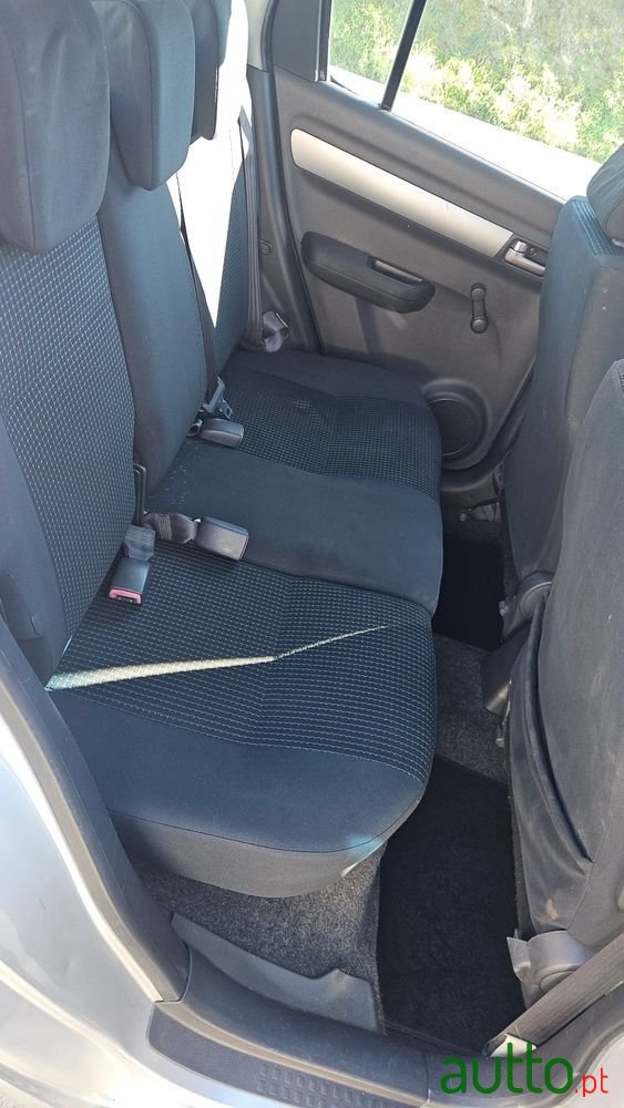 2007' Suzuki Swift 1.3 Ddis Glx photo #6