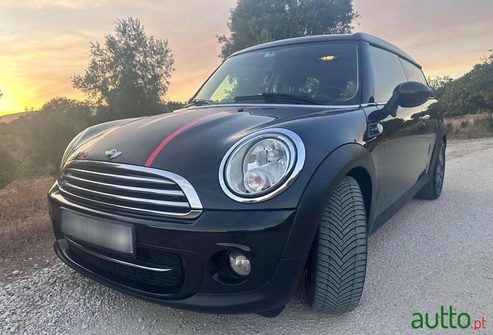 2012' MINI Clubman Cooper D Hampton photo #2