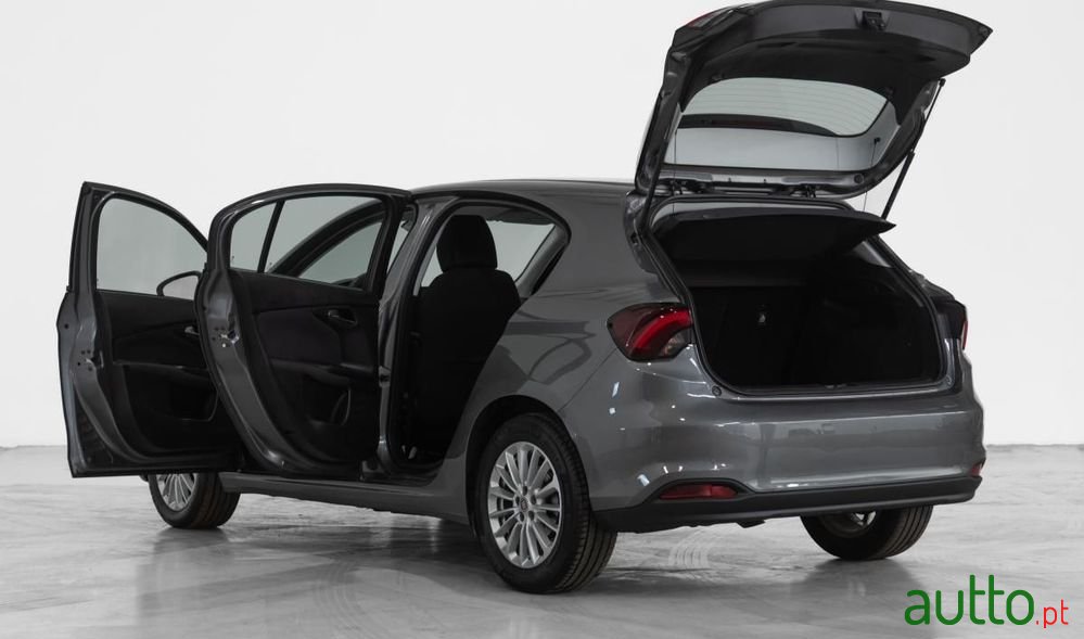 2021' Fiat Tipo photo #5