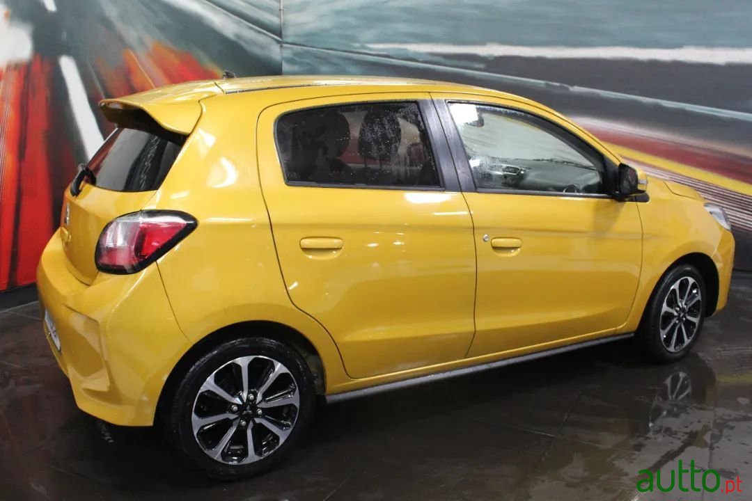 2021' Mitsubishi Space Star photo #5