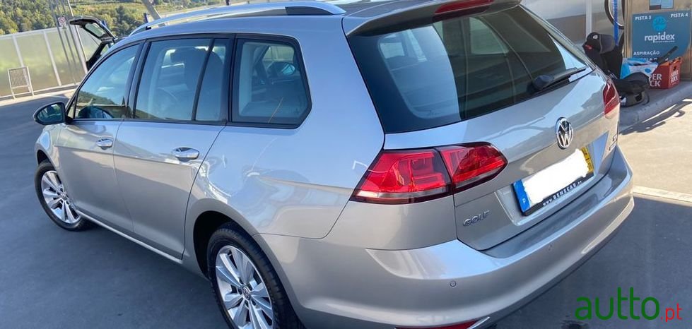 2014' Volkswagen Golf Variant photo #4