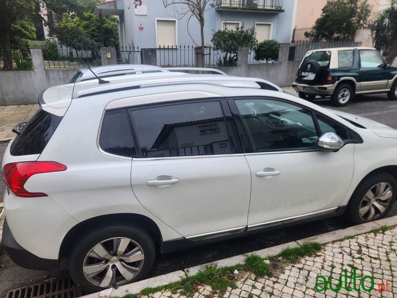 2015' Peugeot 2008 photo #3