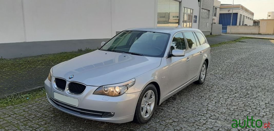 2007' BMW 520 photo #1