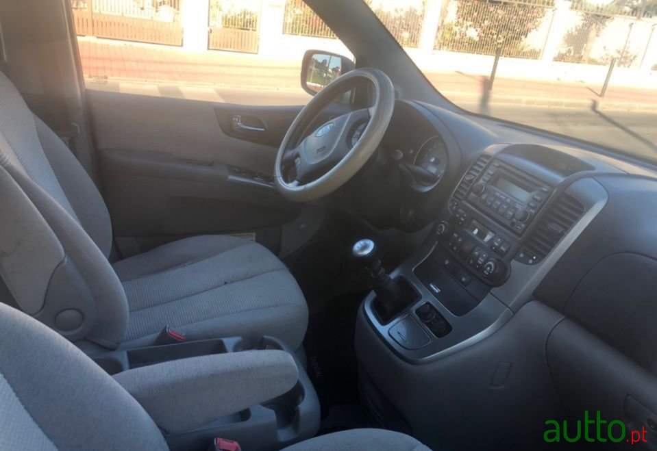 2008' Kia Carnival photo #3