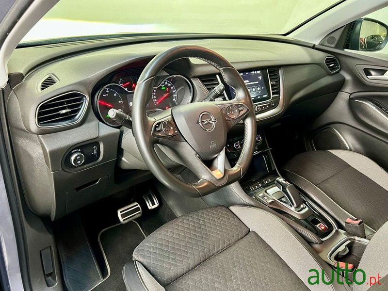 2020' Opel Grandland X photo #5