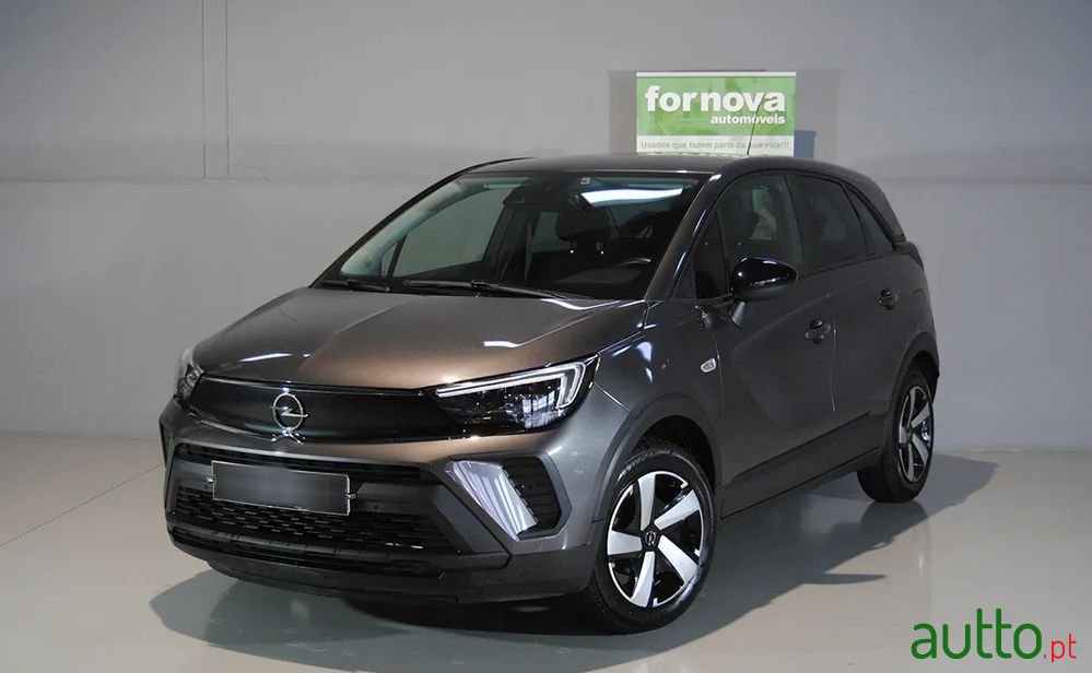 2022' Opel Crossland photo #2