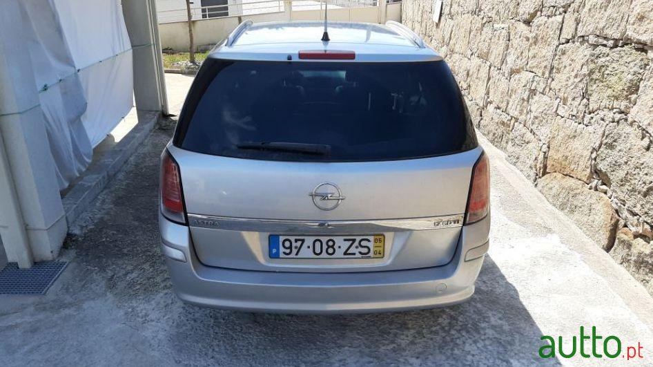 2005' Opel Astra photo #3