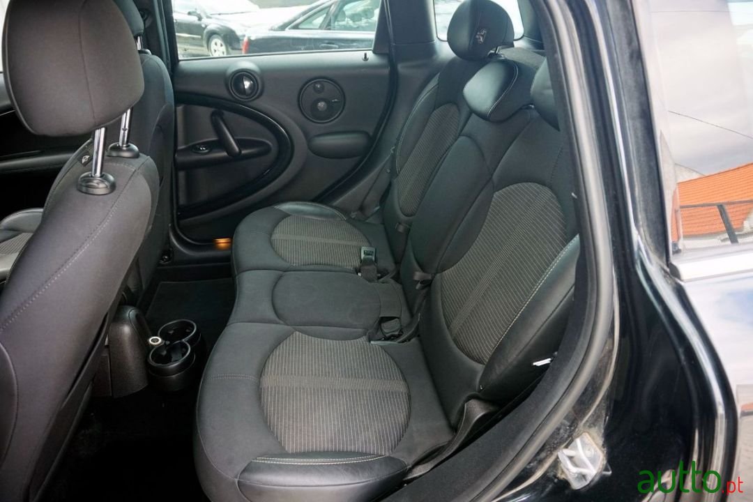 2014' MINI Countryman photo #6