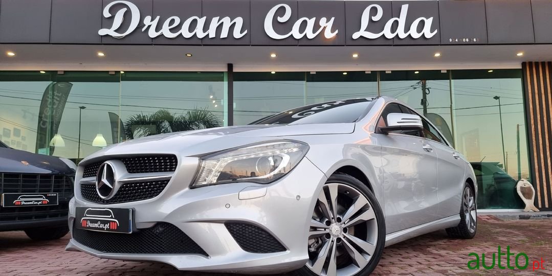 2013' Mercedes-Benz Cla-220 photo #1