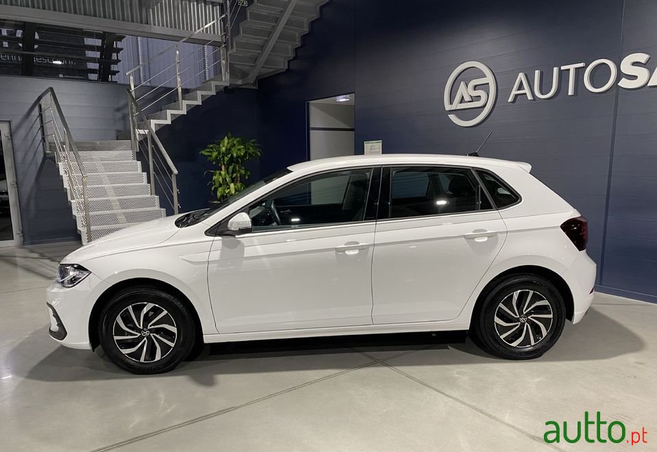 2022' Volkswagen Polo photo #2