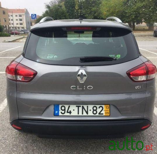 2013' Renault Clio Sport Tourer photo #2