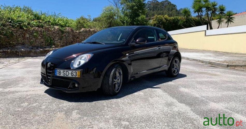 2011' Alfa Romeo MiTo photo #1