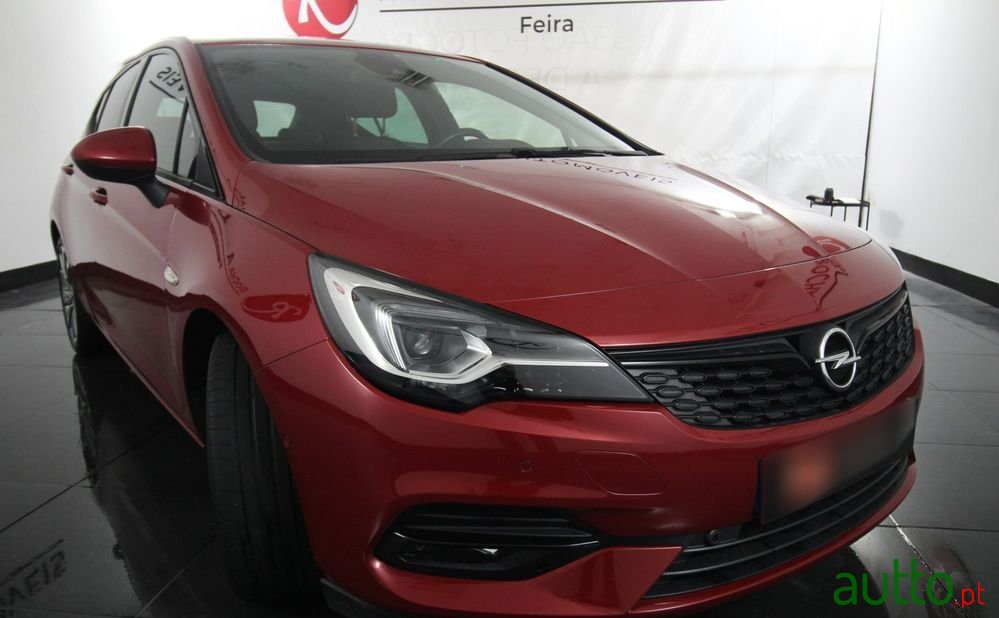 2019' Opel Astra photo #3