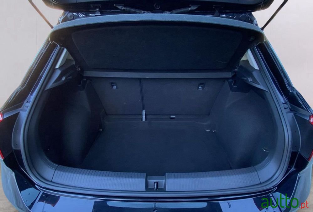 2018' Volkswagen T-Roc 1.0 Tsi Style photo #6