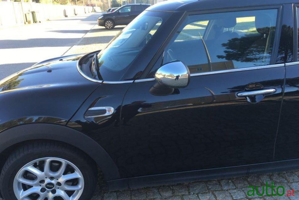 2017' MINI One Ver-D photo #4