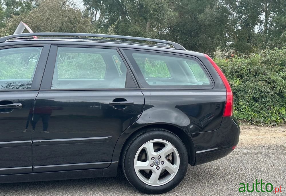 2010' Volvo V50 1.6 D Drive photo #3