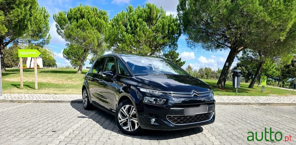 2016' Citroen C4 Picasso photo #1