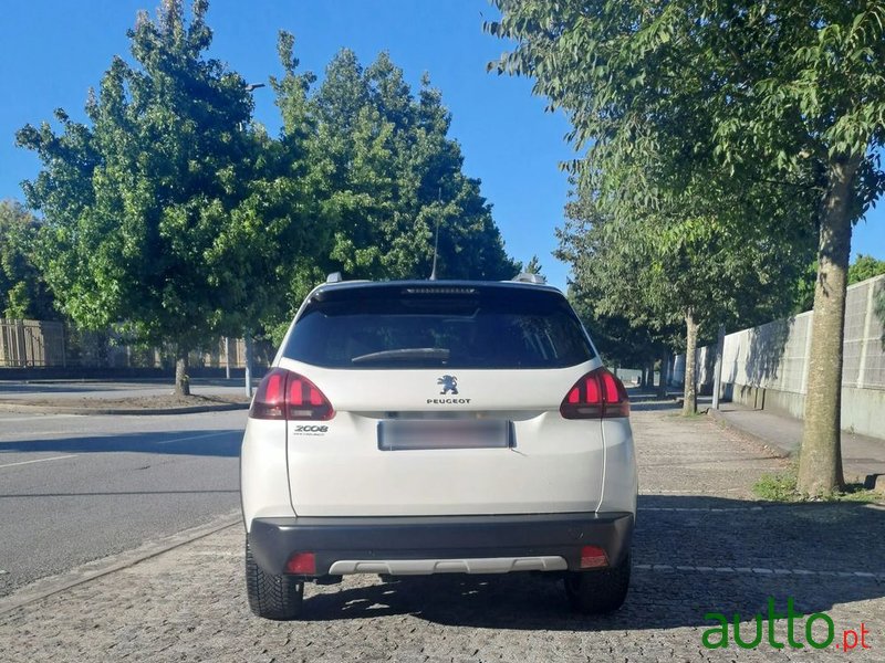 2017' Peugeot 2008 photo #4