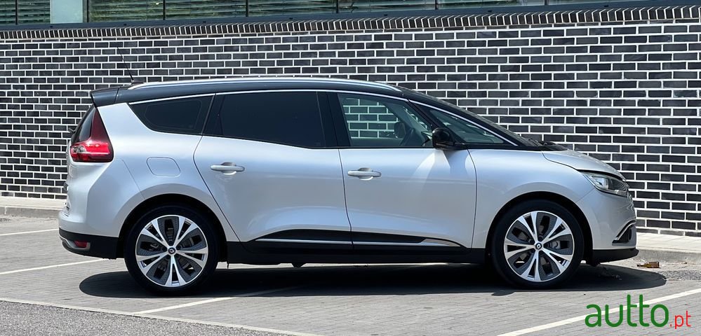 2018' Renault Grand Scenic photo #2