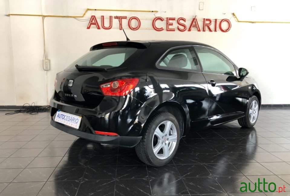 2011' SEAT Ibiza Tdi Sport photo #3