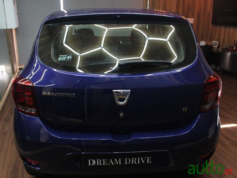 2017' Dacia Sandero photo #6