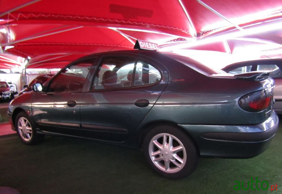 1997' Renault Megane photo #3