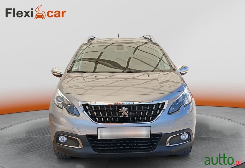 2019' Peugeot 2008 photo #2